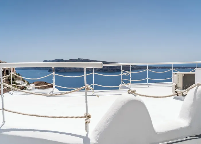 Vogue 3* Oia (Santorini)