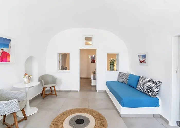 Vogue 3* Oia (Santorini)