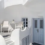 Vogue 3* Oia (Santorini)