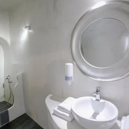 Hotel Vogue 3*
