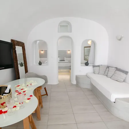 Vogue Hotel